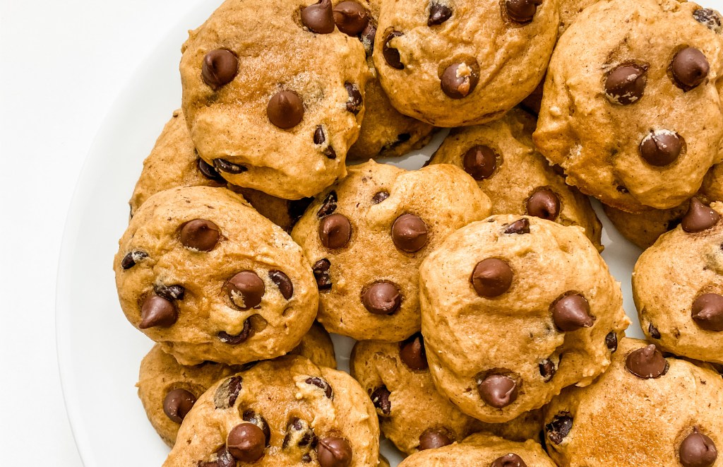 Pumpkin Chocolate Chip Cookies